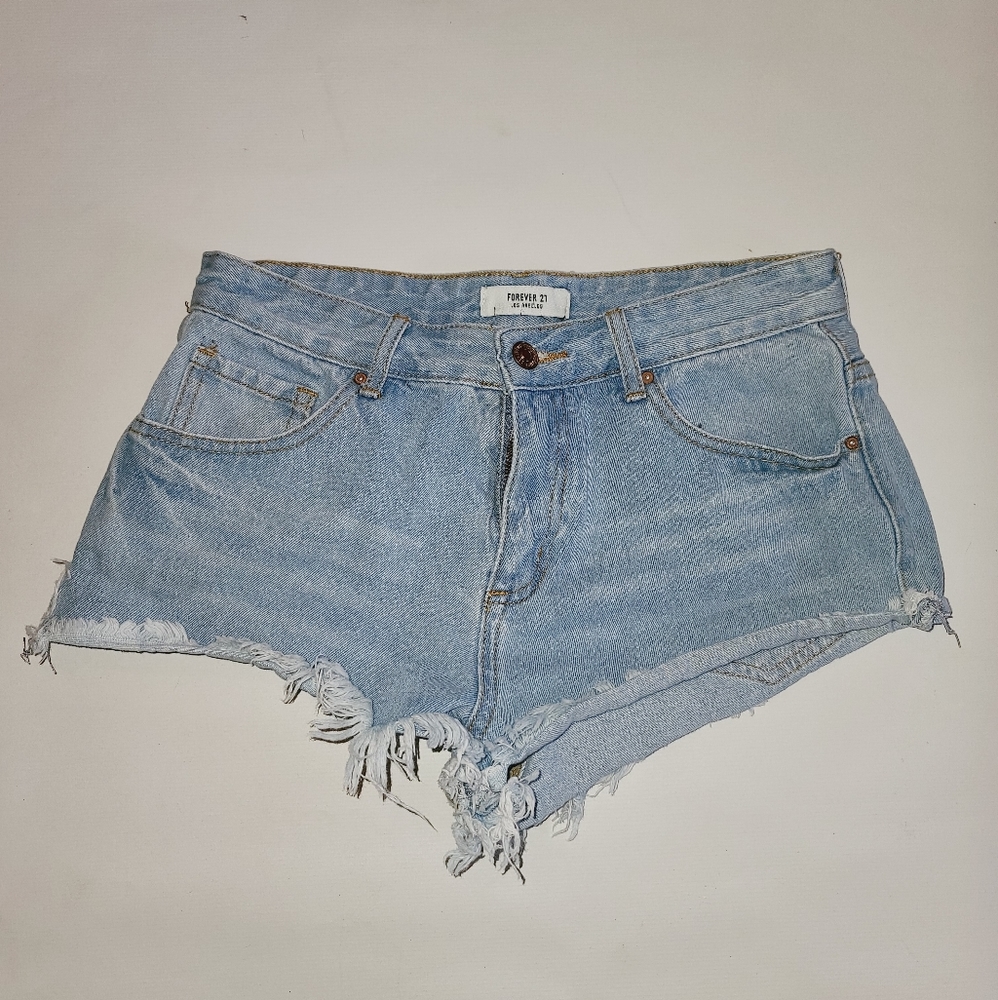 Forever 21 jean shorts light wash